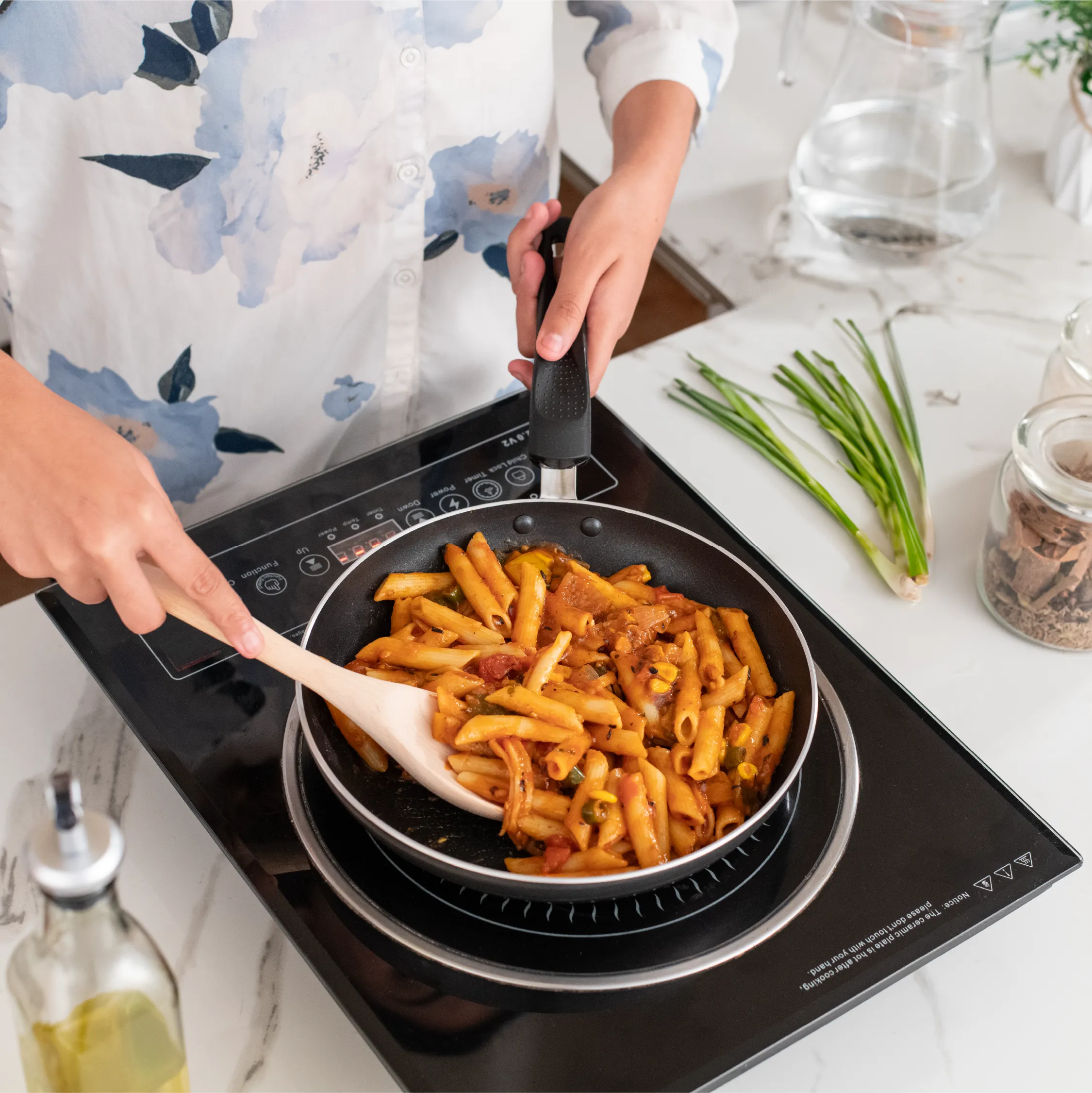Rich Red Sauce Pasta with Master Non-Stick Fry Pan