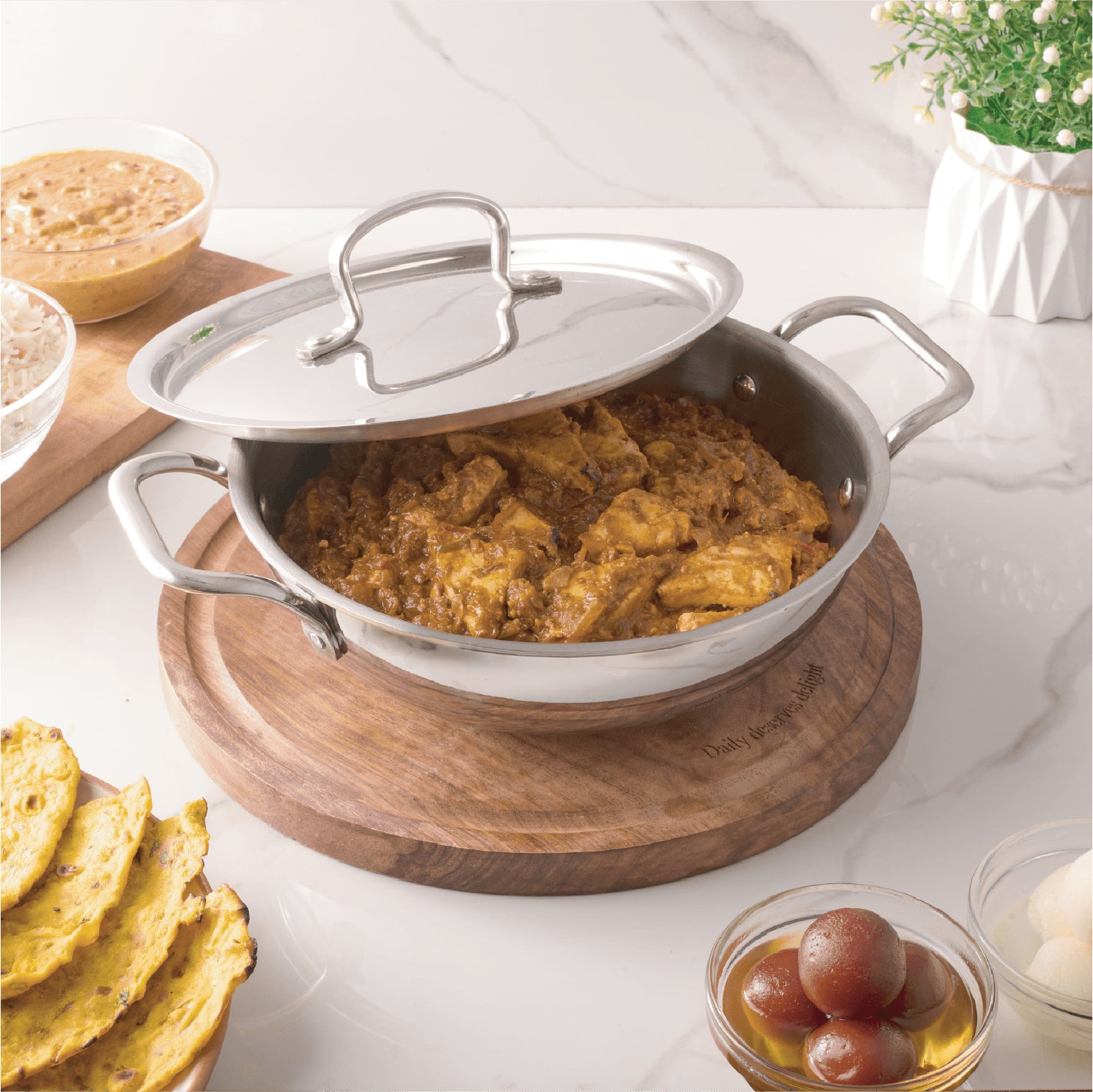 Titan 26cm Kadai with Steel Lid - Master